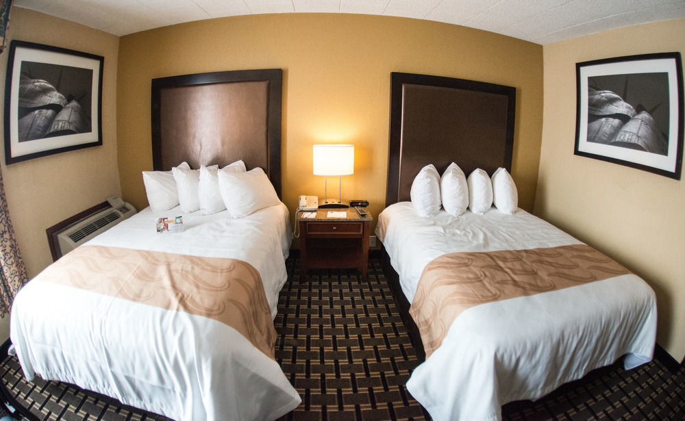 Quality Inn New Kensington Ngoại thất bức ảnh