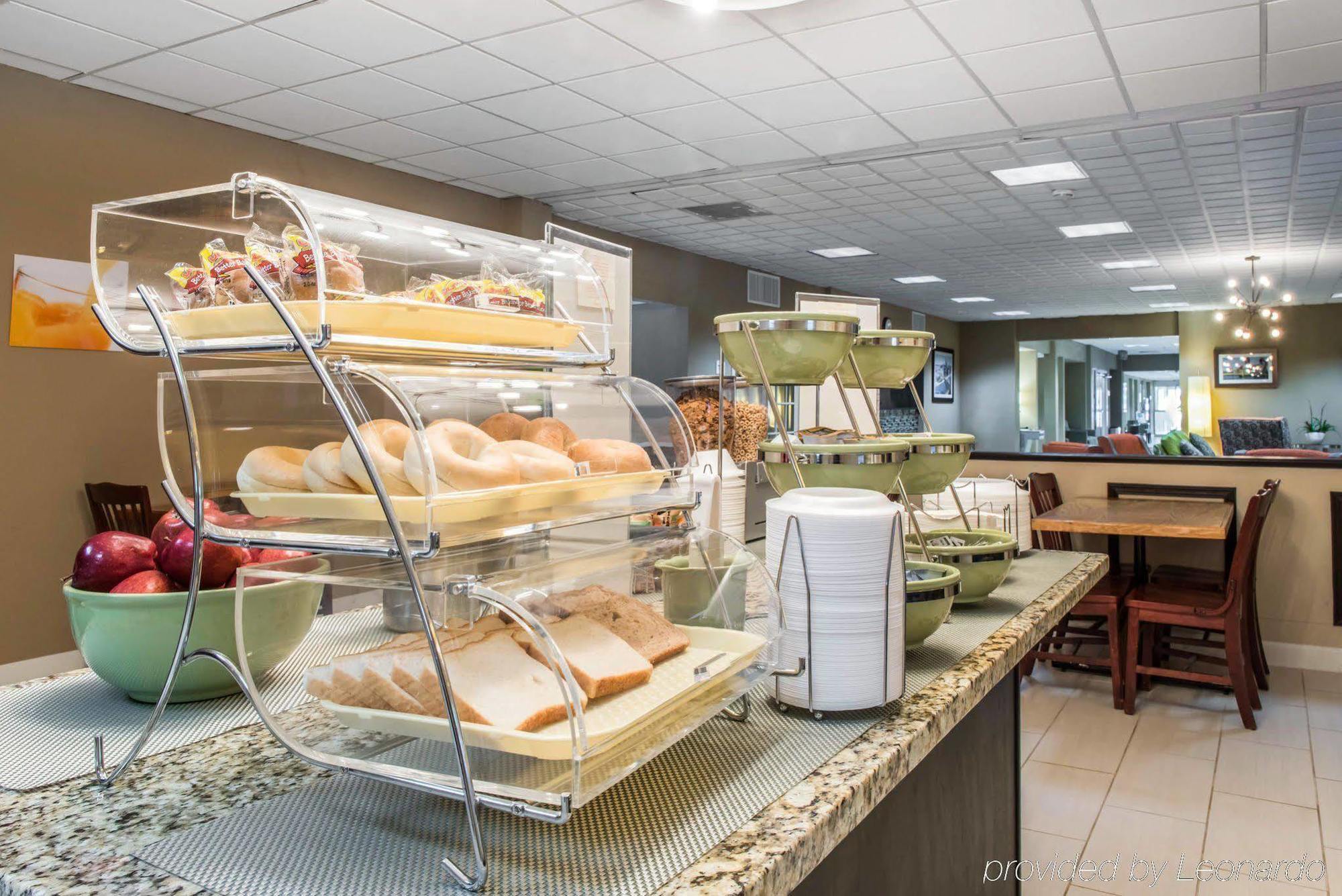 Quality Inn New Kensington Ngoại thất bức ảnh