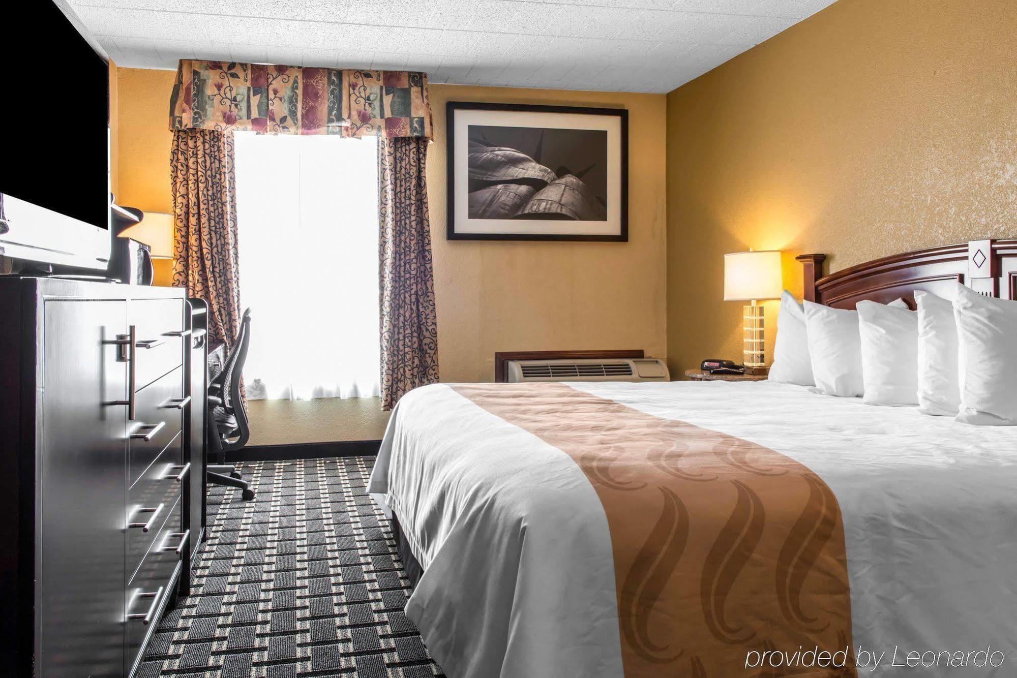 Quality Inn New Kensington Ngoại thất bức ảnh