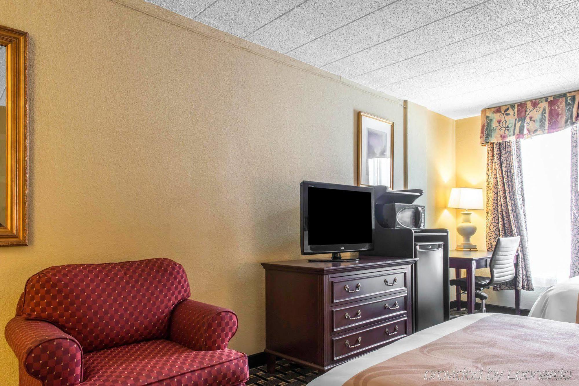 Quality Inn New Kensington Ngoại thất bức ảnh