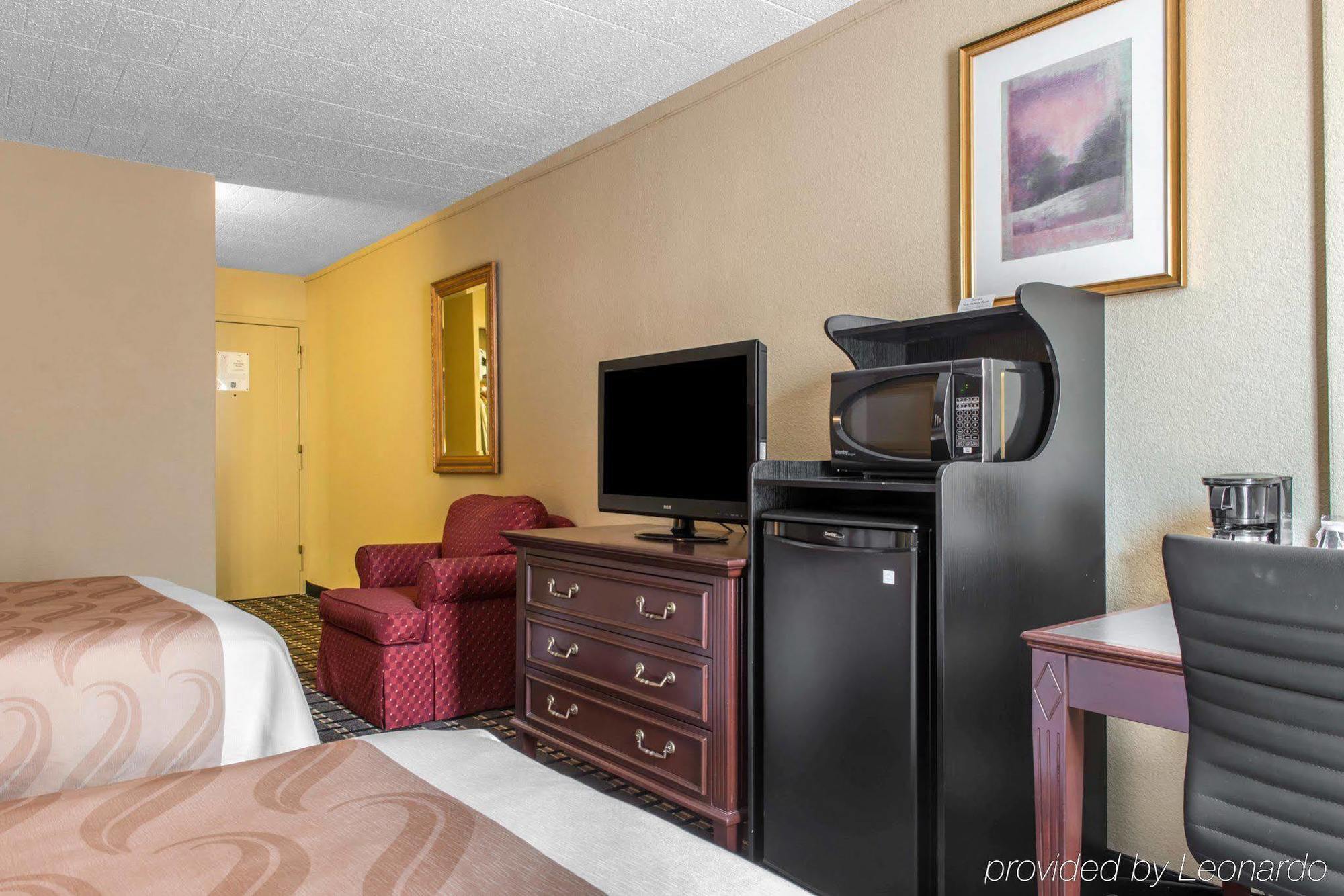 Quality Inn New Kensington Ngoại thất bức ảnh