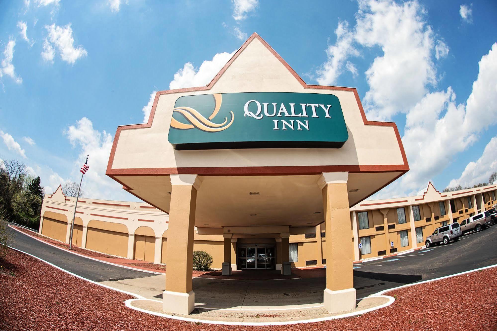 Quality Inn New Kensington Ngoại thất bức ảnh