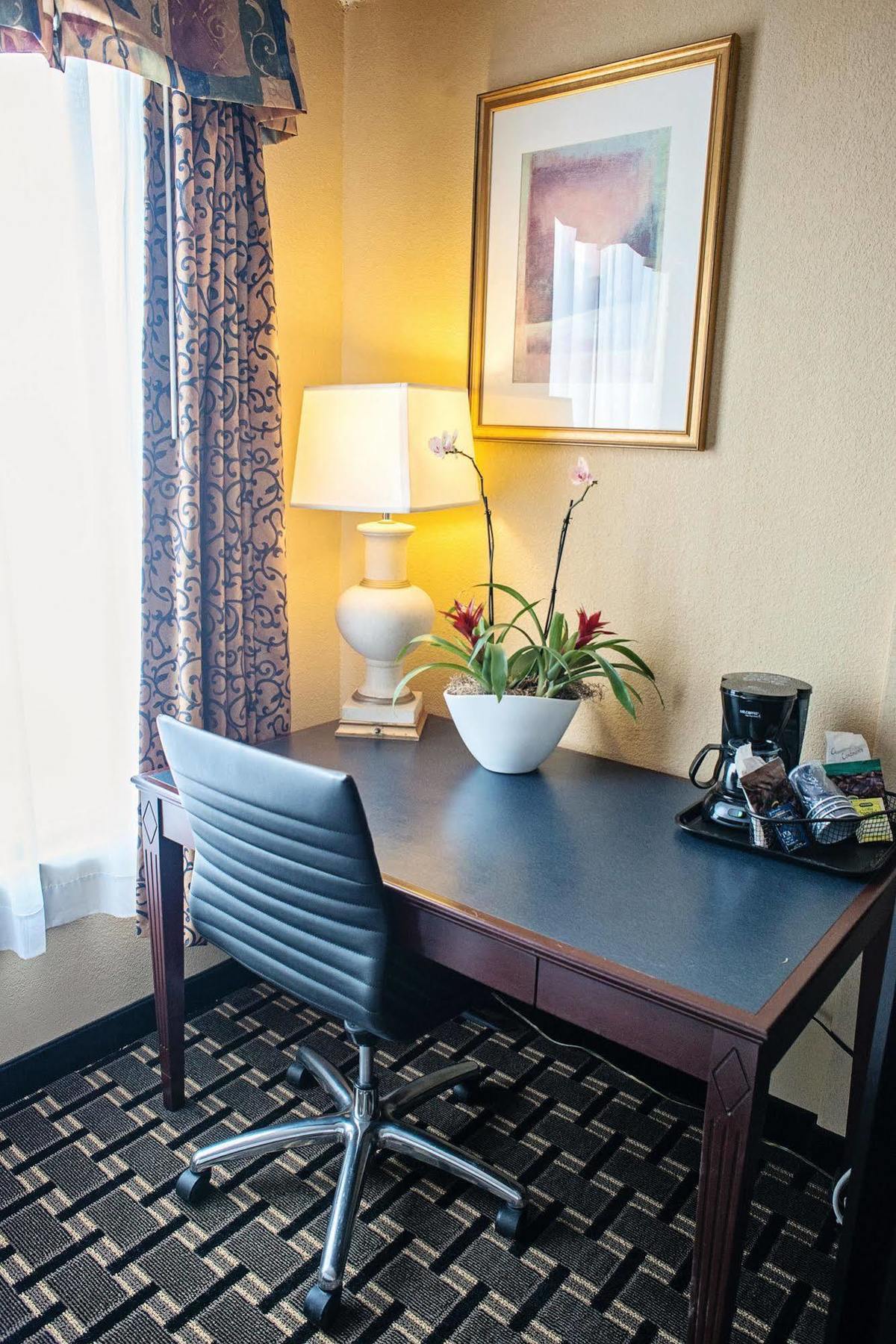 Quality Inn New Kensington Ngoại thất bức ảnh